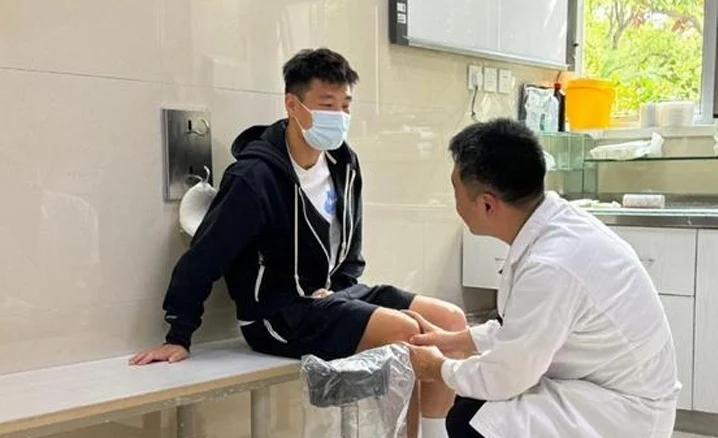 合交鋒充滿